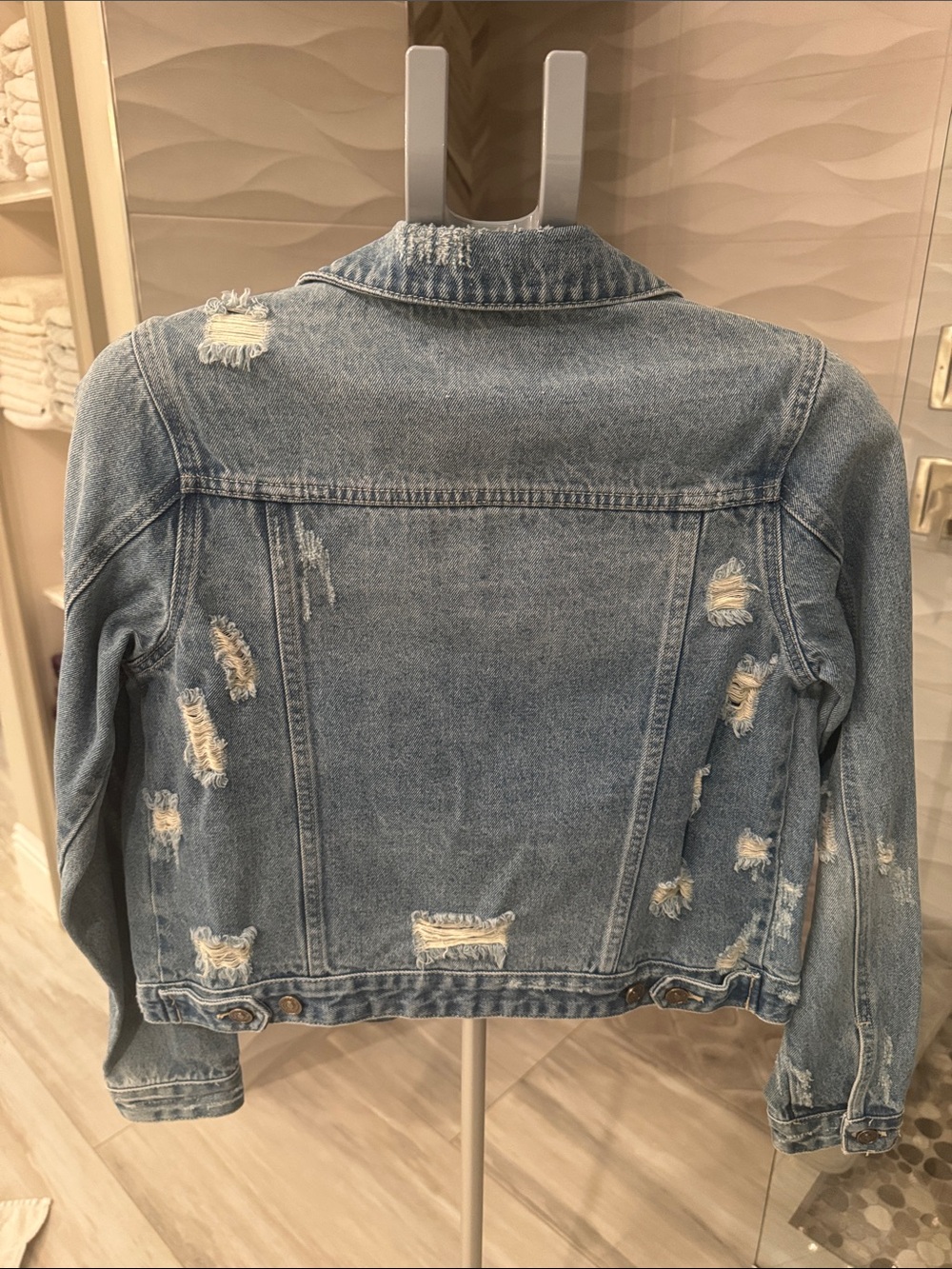 KanCan Women’s Blue Distressed Denim Jacket Small - Picture 2 of 3